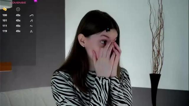 Image 2 of aislyfarran Stream on Chaturbate on 18 days ago
