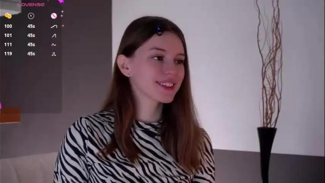 Image 3 of aislyfarran Stream on Chaturbate on 18 days ago
