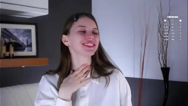 Image 3 of aislyfarran Stream on Chaturbate on 7 days ago