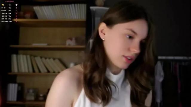 Image 4 of aislyfarran Stream on Chaturbate on 9 days ago