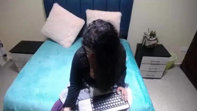 Image 12 of aitana_bigtits Stream on Chaturbate on 18 months ago