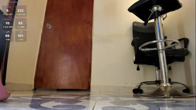 Image 7 of aitana_purple Stream on Chaturbate on 29 days ago