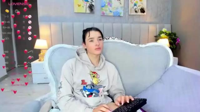 Image 8 of aitana_sullivan Stream on Chaturbate on 12 months ago