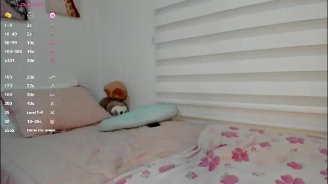 Image 4 of aitanaa1_ Stream on Chaturbate on 2 months ago