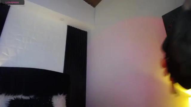 Image 2 of aittana_hs Stream on Chaturbate on 15 months ago