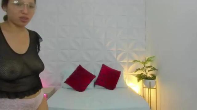 Image 3 of aixa_69_ Stream on Chaturbate on 19 months ago