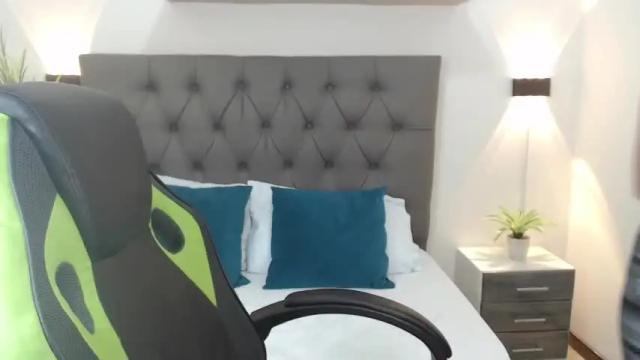 Image 8 of aixa_69_ Stream on Chaturbate on 19 months ago