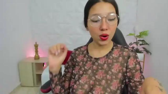 Image 6 of aixa_69_ Stream on Chaturbate on 19 months ago