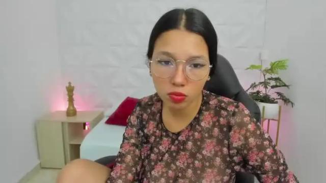 Thumbnail 3, aixa_69_'s Stream at Chaturbate, 19 months ago
