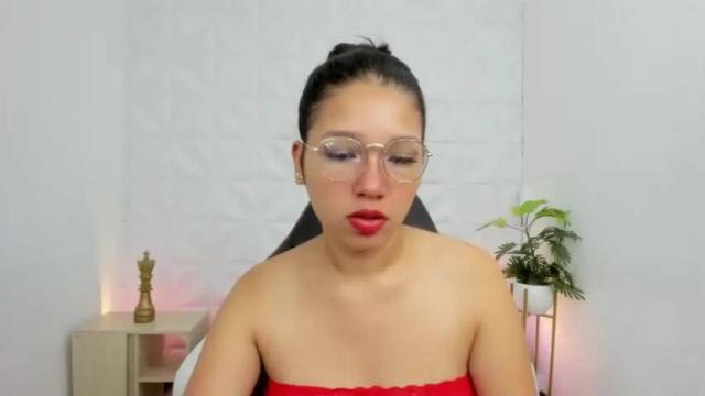Thumbnail 2, aixa_69_'s Stream at Chaturbate, 19 months ago