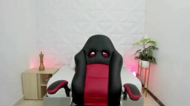 Image 8 of aixa_69_ Stream on Chaturbate on 19 months ago