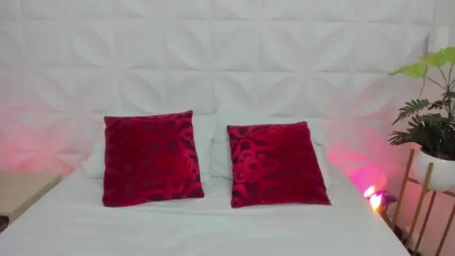 Image 8 of aixa_69_ Stream on Chaturbate on 19 months ago