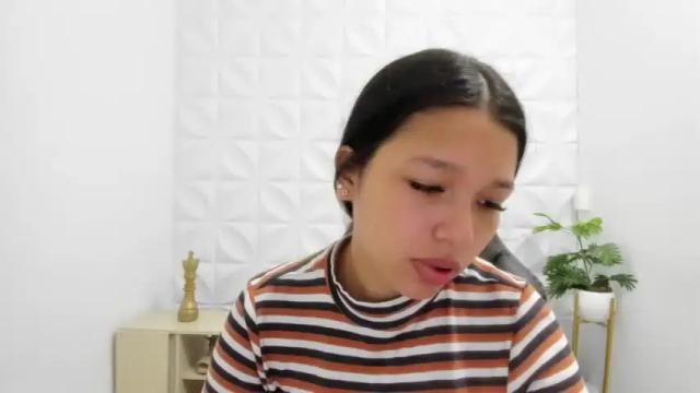 Thumbnail 1, aixa_69_'s Stream at Chaturbate, 18 months ago