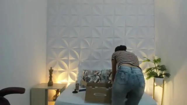 Image 6 of aixa_69_ Stream on Chaturbate on 18 months ago