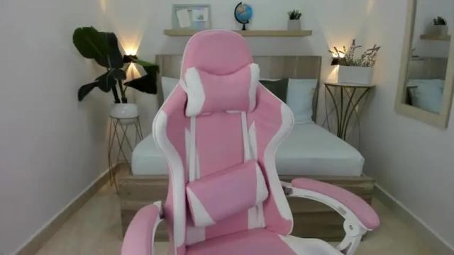 Image 4 of aixa_69_ Stream on Chaturbate on 17 months ago