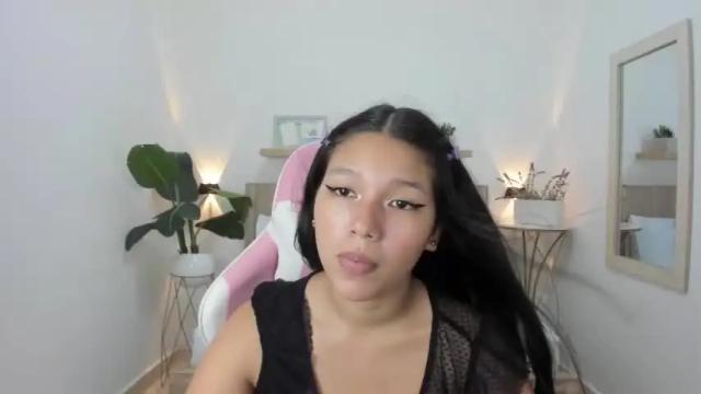 Image 3 of aixa_69_ Stream on Chaturbate on 17 months ago