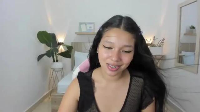Image 6 of aixa_69_ Stream on Chaturbate on 17 months ago