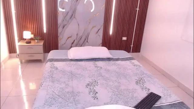 Image 12 of aixa_shaw Stream on Chaturbate on 14 hours ago