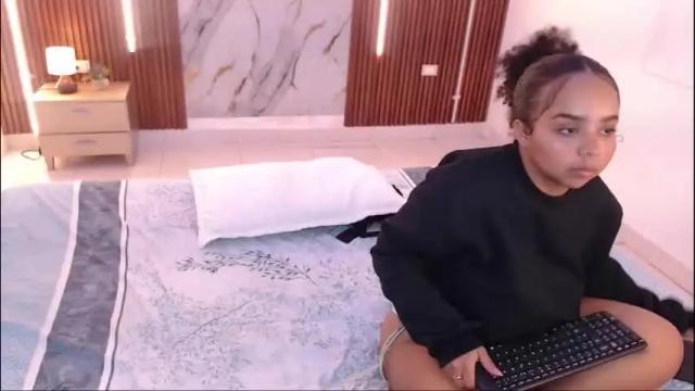 Image 7 of aixa_shaw Stream on Chaturbate on 3 days ago