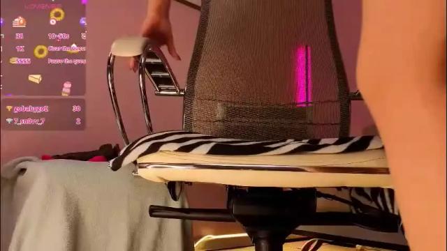 Image 11 of akaheby Stream on Chaturbate on 3 months ago