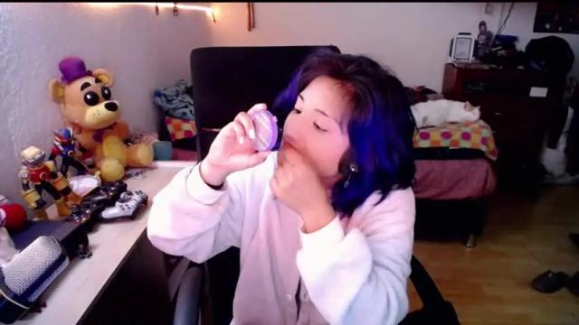 Image 2 of akai_krazna01 Stream on Chaturbate on 12 months ago