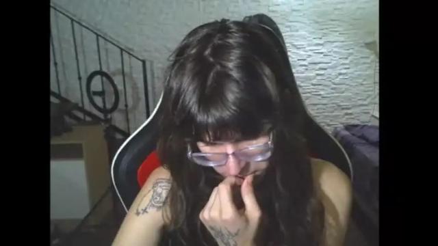 Image 2 of akamedolle Stream on Chaturbate on 18 months ago