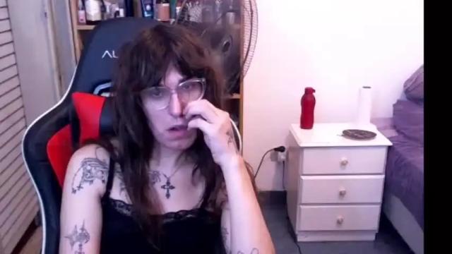Image 12 of akamedolle Stream on Chaturbate on 15 months ago