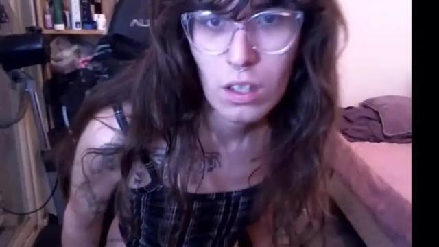 Image 12 of akamedolle Stream on Chaturbate on 14 months ago