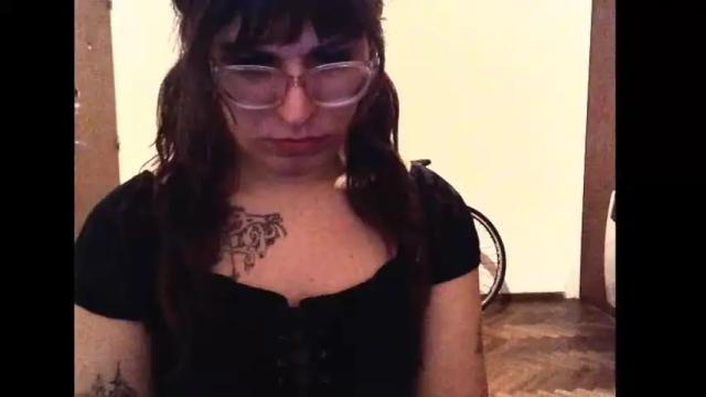 Image 3 of akamedolle Stream on Chaturbate on 9 days ago
