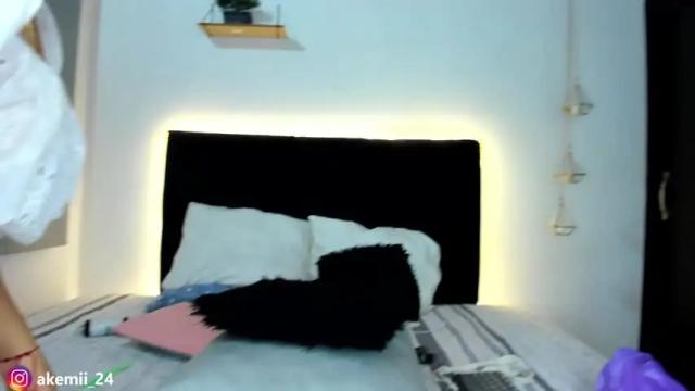 Thumbnail 3, akemii_24_'s Stream at Chaturbate, 17 months ago