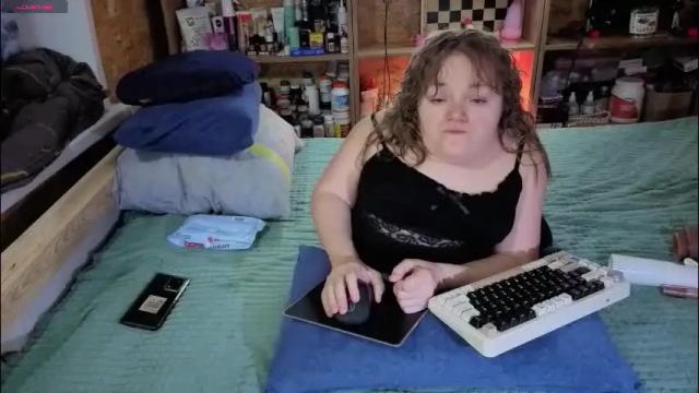 Thumbnail 1, akindmodel's Stream at Chaturbate, 1 month ago