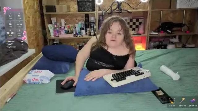 Image 12 of akindmodel Stream on Chaturbate on 1 month ago