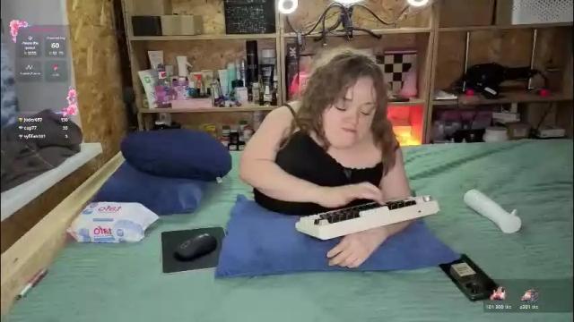 Thumbnail 3, akindmodel's Stream at Chaturbate, 1 month ago