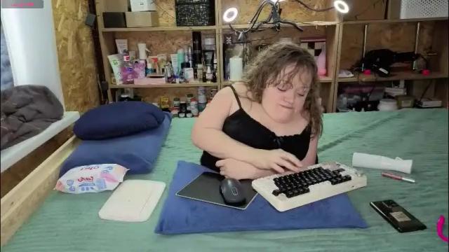 Image 6 of akindmodel Stream on Chaturbate on 29 days ago