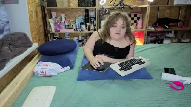 Image 3 of akindmodel Stream on Chaturbate on 28 days ago