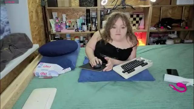 Image 4 of akindmodel Stream on Chaturbate on 28 days ago