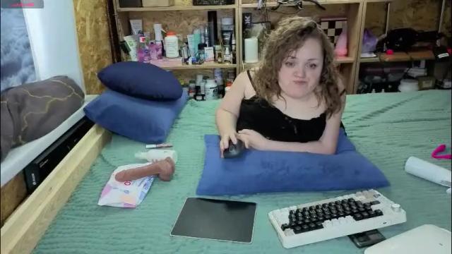 Image 7 of akindmodel Stream on Chaturbate on 19 days ago