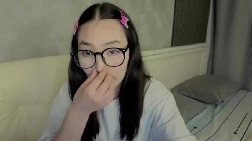 akino_hen Chaturbate