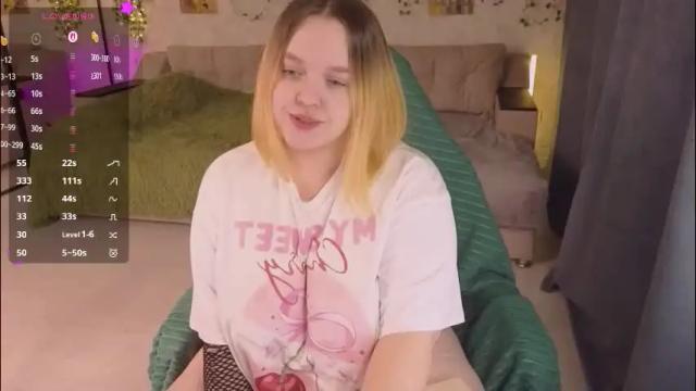 Image 2 of akinohana Stream on Chaturbate on 18 hours ago