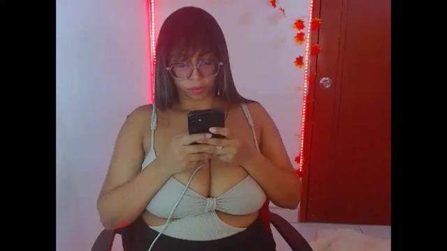 Image 3 of akira7cool Stream on Chaturbate on 2 months ago
