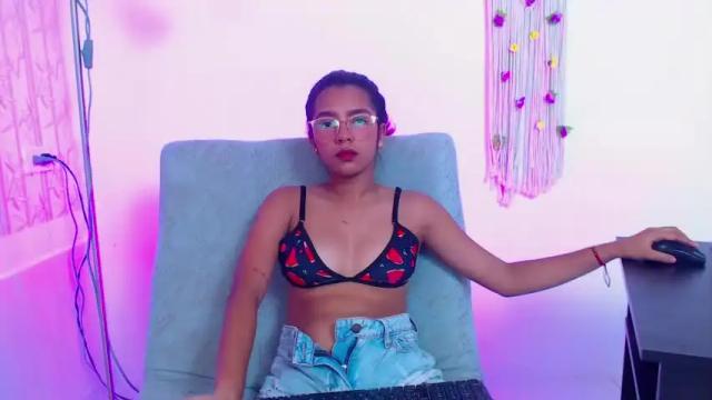 Image 2 of akira_14 Stream on Chaturbate on 19 months ago