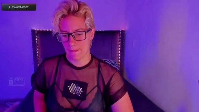Image 6 of akiravanegas Stream on Chaturbate on 16 months ago
