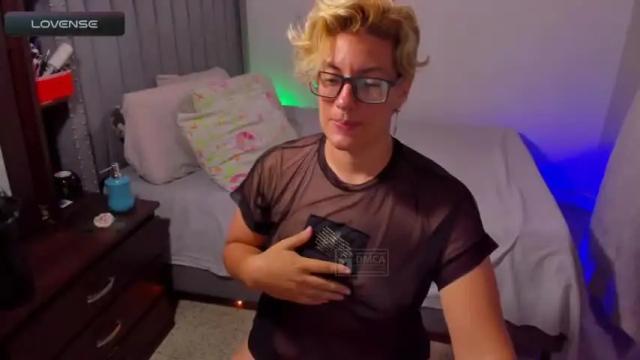 Image 11 of akiravanegas Stream on Chaturbate on 18 months ago