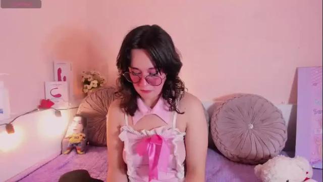 Image 10 of akire_charmed Stream on Chaturbate on 1 month ago