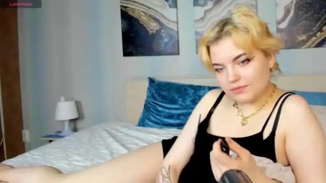 Image 2 of al1ce_shy Stream on Chaturbate on 18 months ago