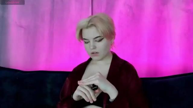 Image 4 of al1ce_shy Stream on Chaturbate on 18 months ago