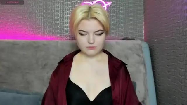 Image 3 of al1ce_shy Stream on Chaturbate on 17 months ago