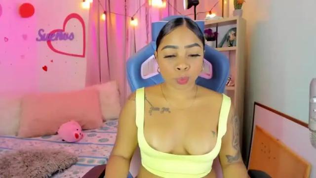 Image 4 of alahia_demver Stream on Chaturbate on 17 months ago