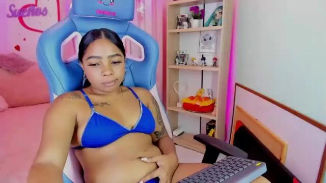 Image 4 of alahia_demver Stream on Chaturbate on 15 months ago