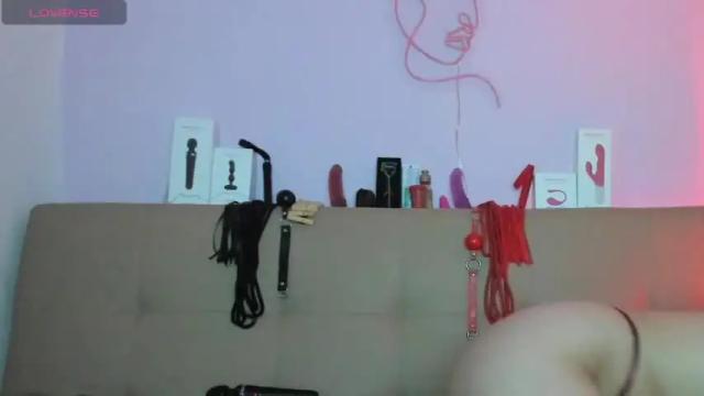 Image 11 of alahia_tay Stream on Chaturbate on 21 months ago